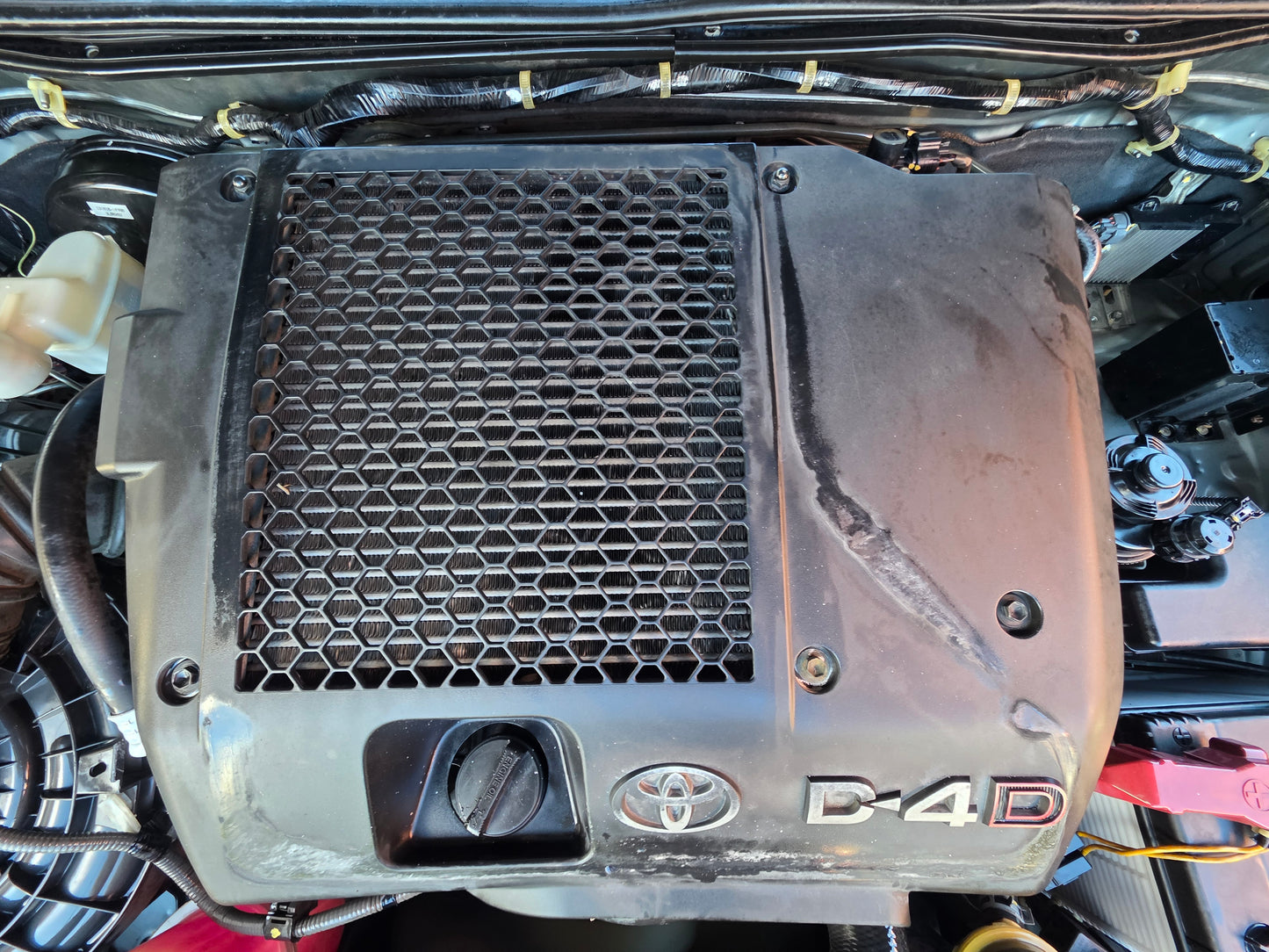 2014 Toyota HILUX D/CAB 2.5 A (G) VNT 4WD (AT) - (W4498U)