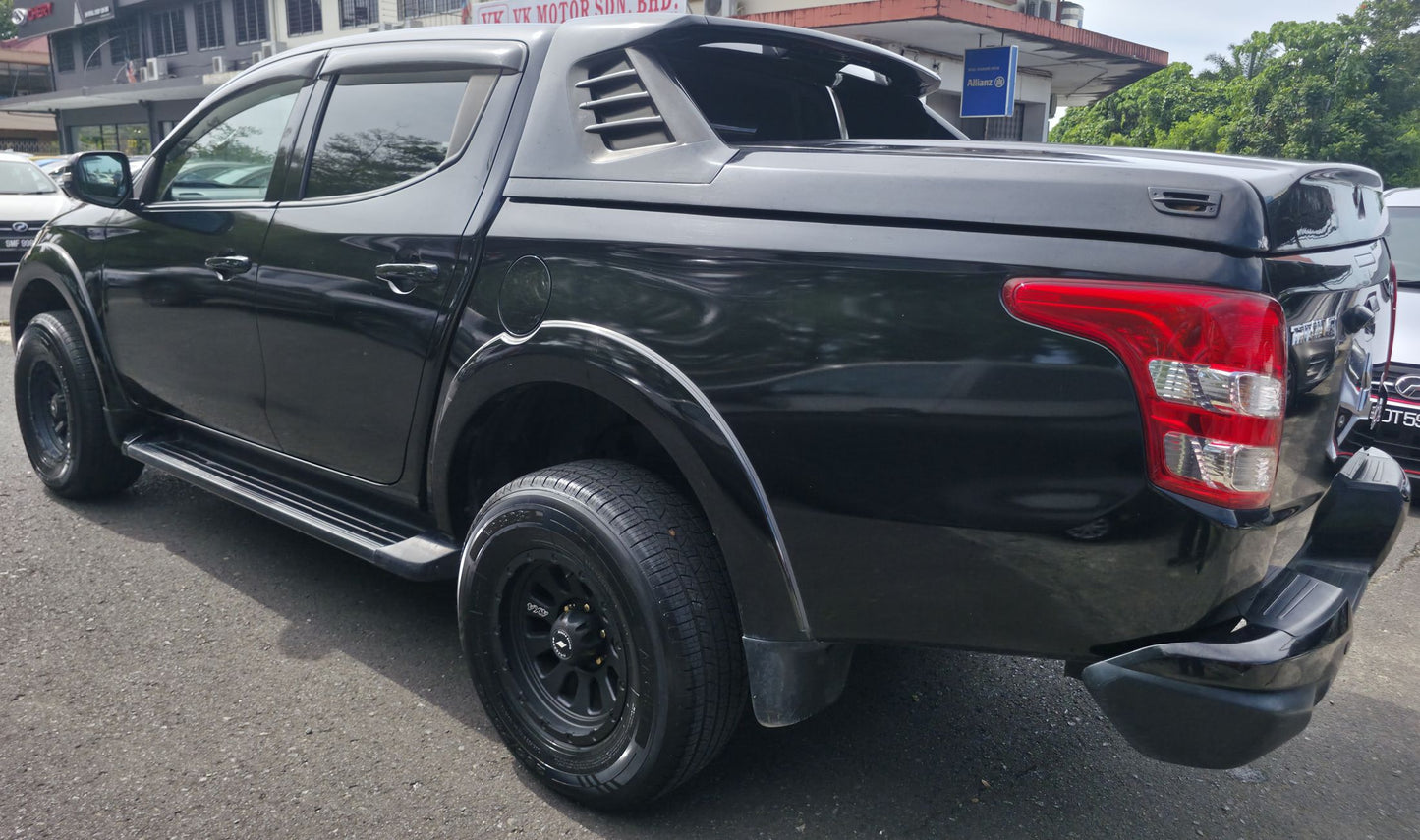 2018 Mitsubishi TRITON D/CAB 2.4 L VGT HS 4X4 4WD (AT) - (VCE6277)