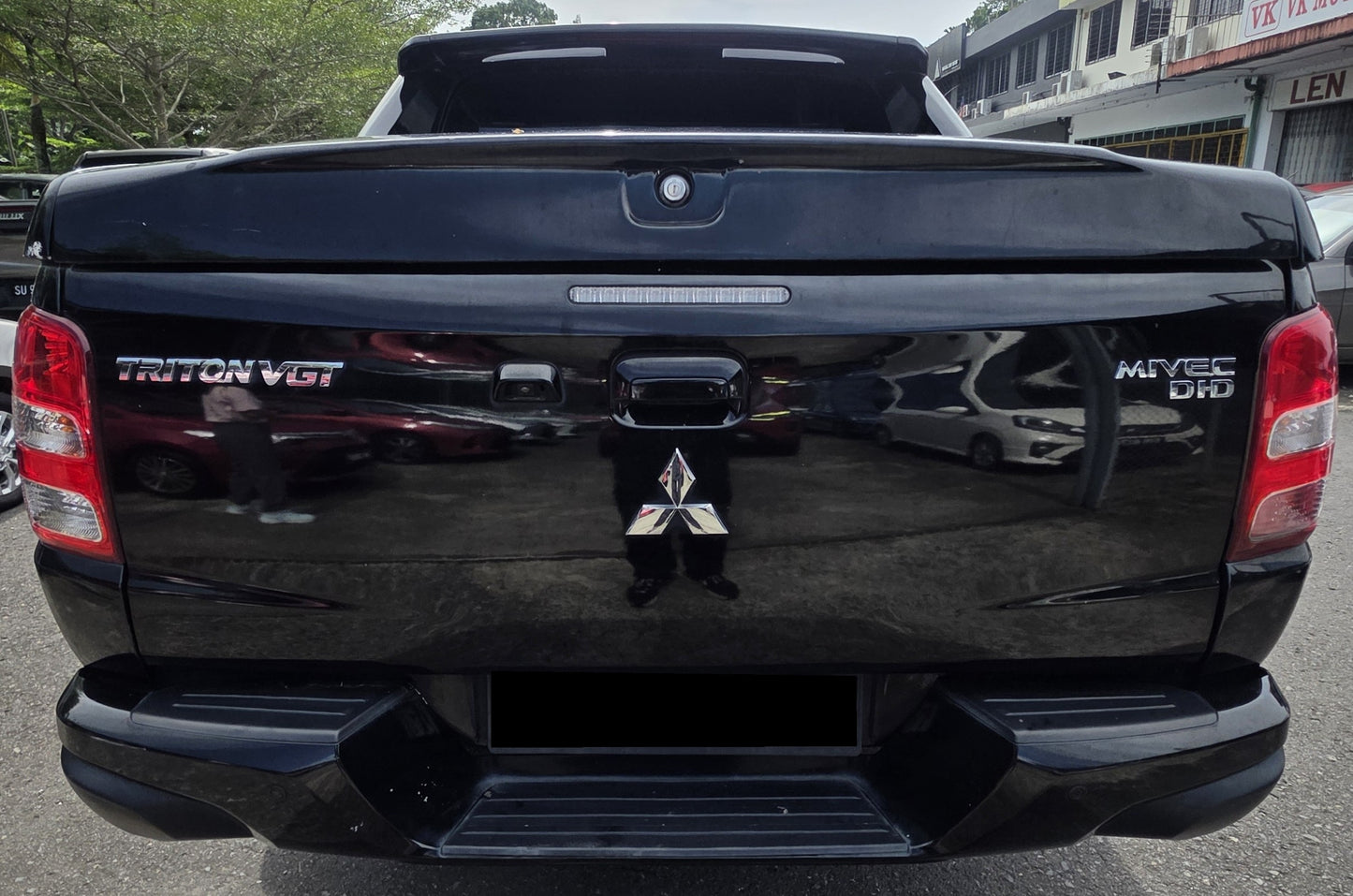2018 Mitsubishi TRITON D/CAB 2.4 L VGT HS 4X4 4WD (AT) - (VCE6277)