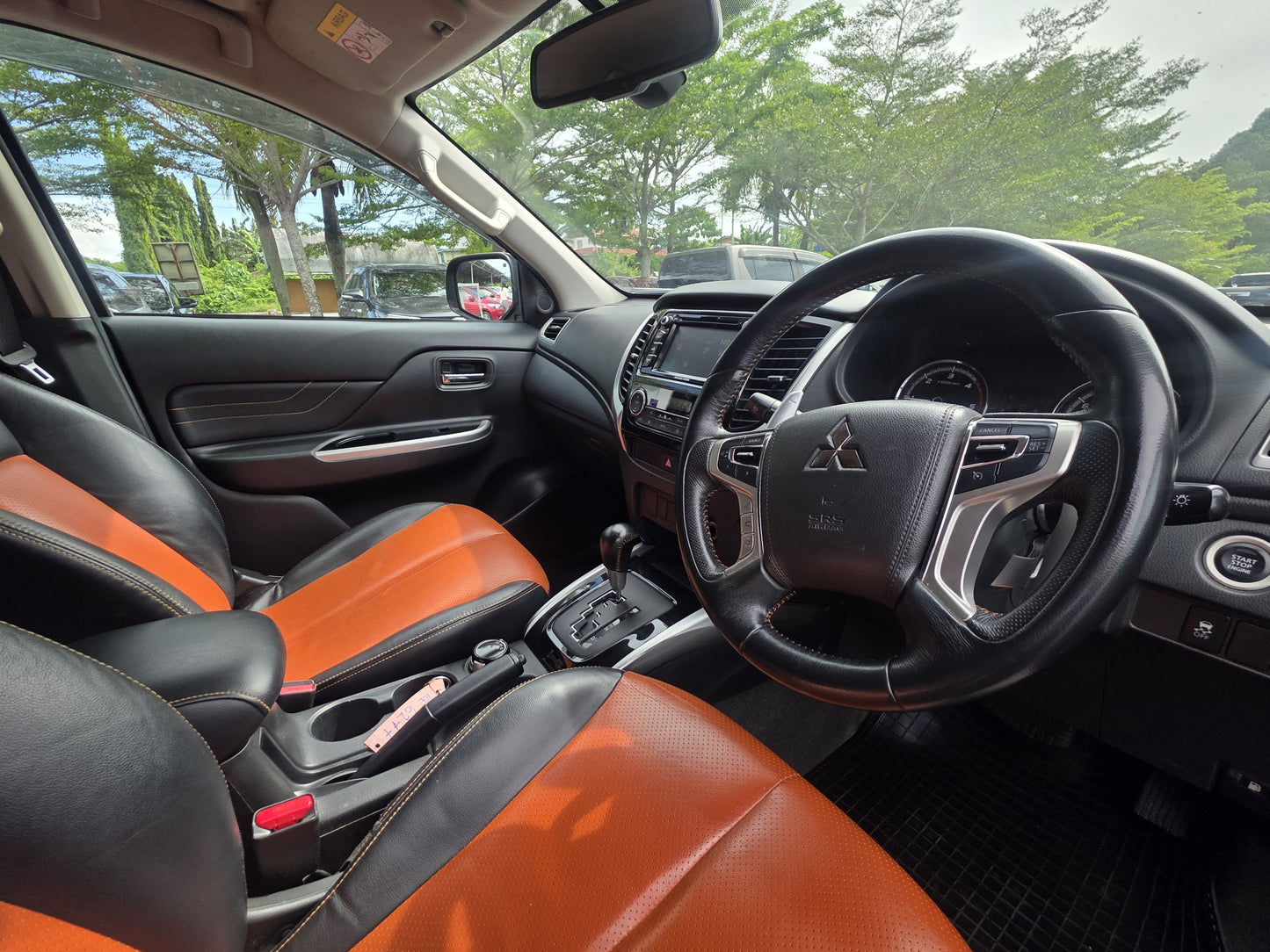 2018 Mitsubishi TRITON D/CAB 2.4 L VGT HS 4X4 4WD (AT) - (VCE6277)
