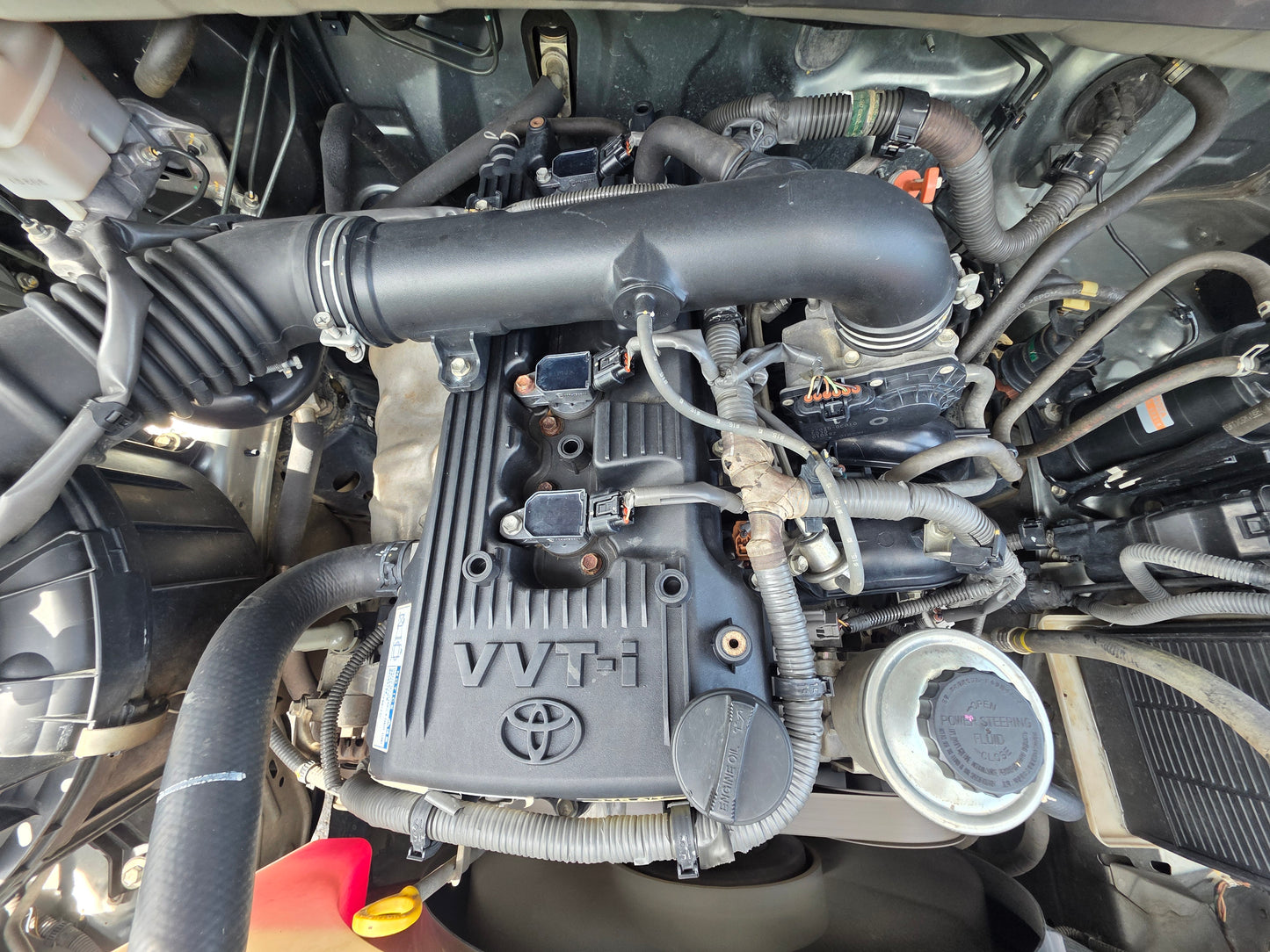 2015 Toyota  INNOVA AVANZA 2.0 A AN40 (E) FL (AT) - (BNJ4017)