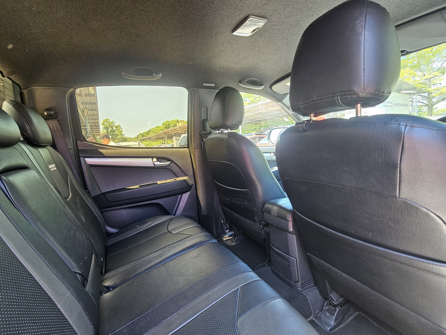 2016 Isuzu D-MAX DMAX DC 2.5 BEAST FL 4WD (AT) - (MCV9887)