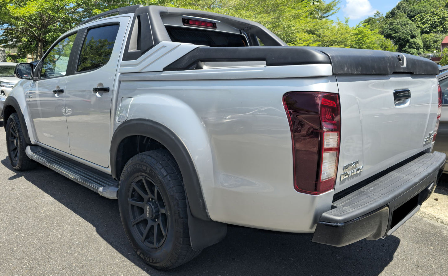2016 Isuzu D-MAX DMAX DC 2.5 BEAST FL 4WD (AT) - (MCV9887)