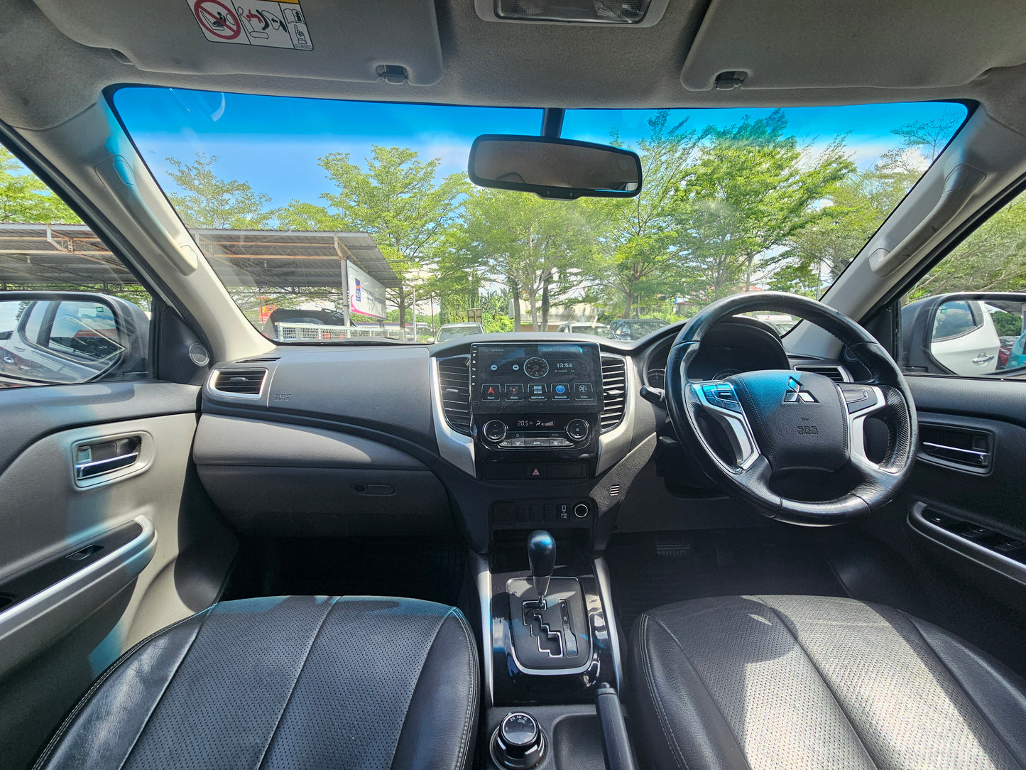2016 Mitsubishi TRITON D/CAB 2.4 A VGT 4WD (AT) - (VCQ6689)