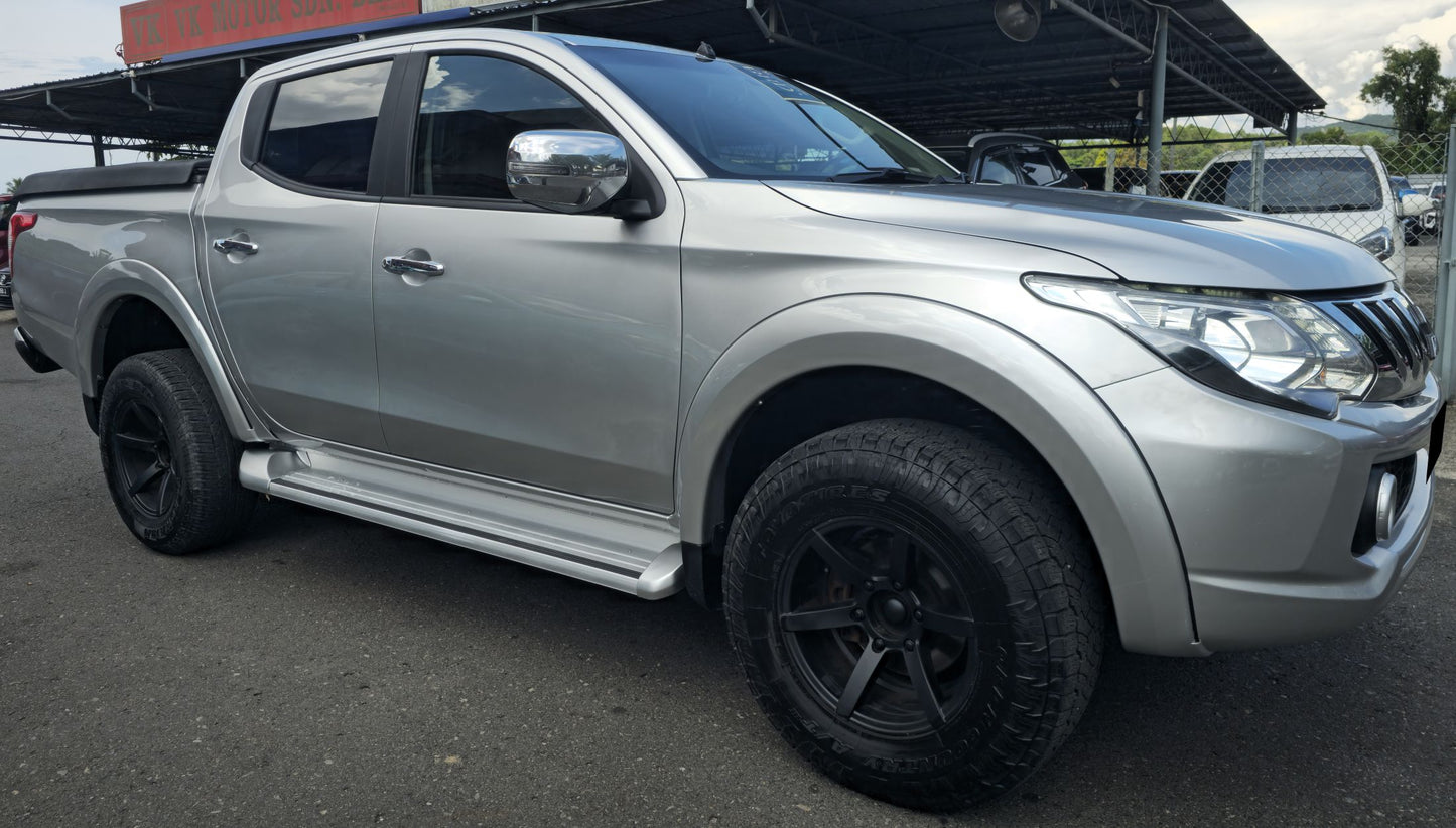 2016 Mitsubishi TRITON D/CAB 2.4 A VGT 4WD (AT) - (VCQ6689)
