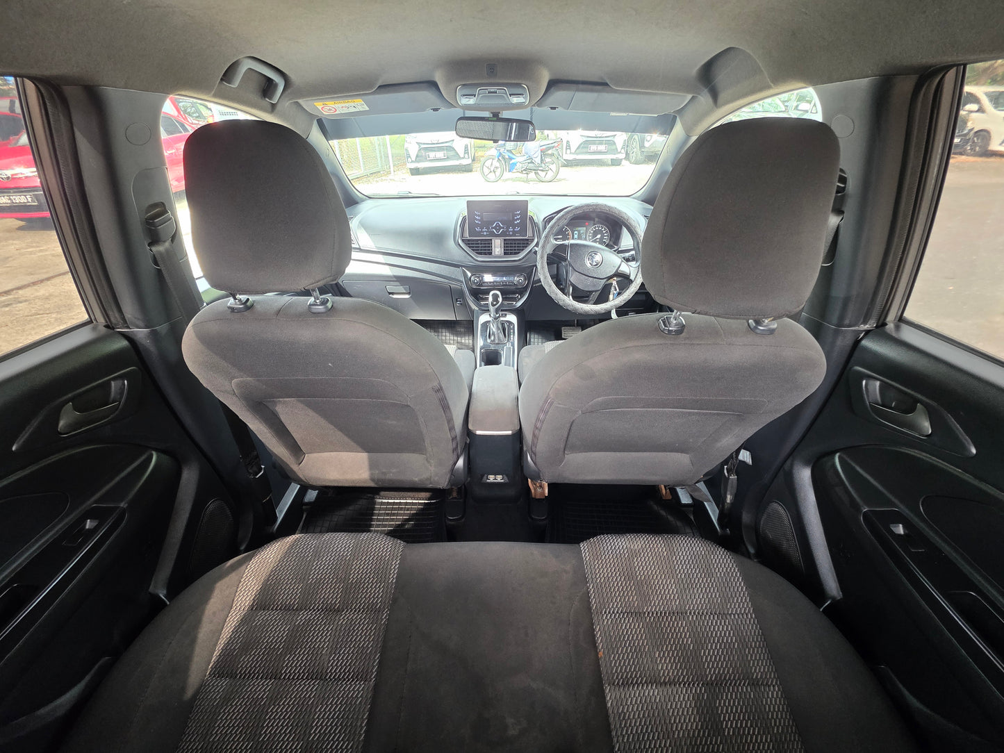 2023 Proton IRIZ 1.3 A STD FL CVT (AT) - (SJA7308)