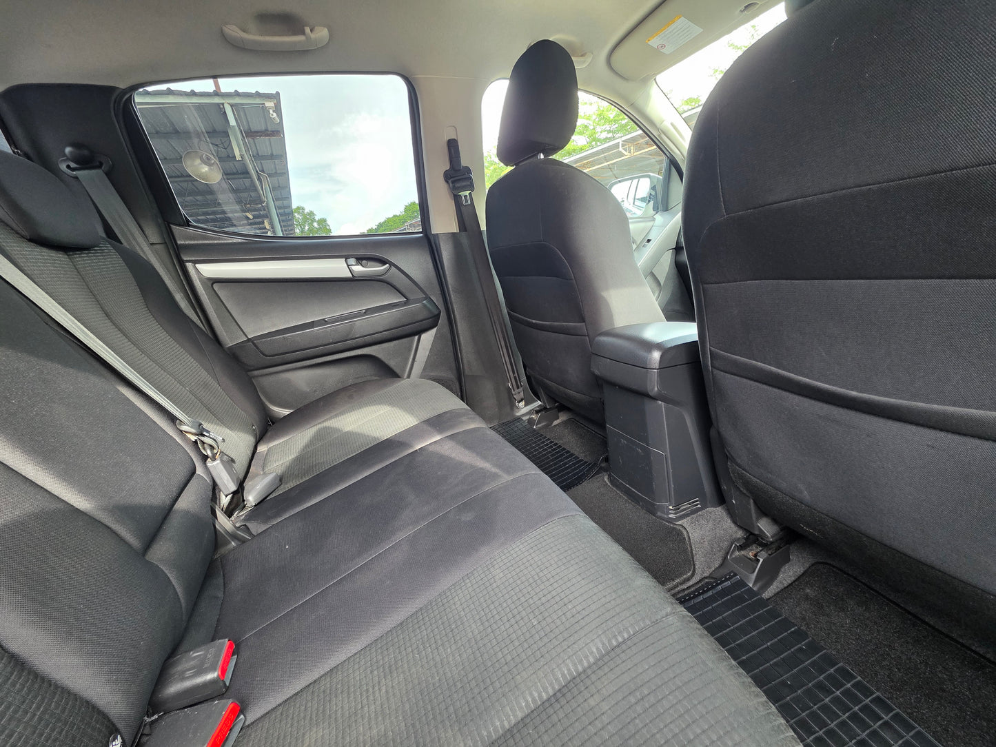 2019 Isuzu D-MAX D/CAB 2.5 M (PICK UP) 2WD (MT) - (VDN133)
