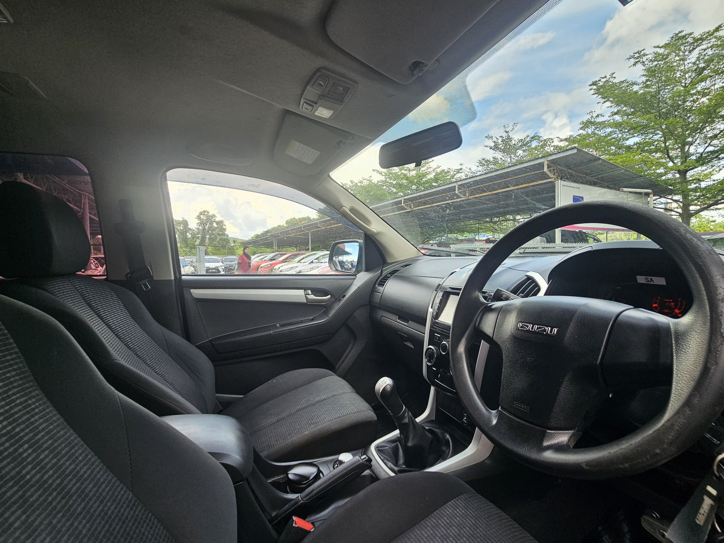 2016 (Reg 2017) Isuzu D-MAX D/CAB 2.5 M HI PICK UP 4WD (MT) - (SAC6496D)