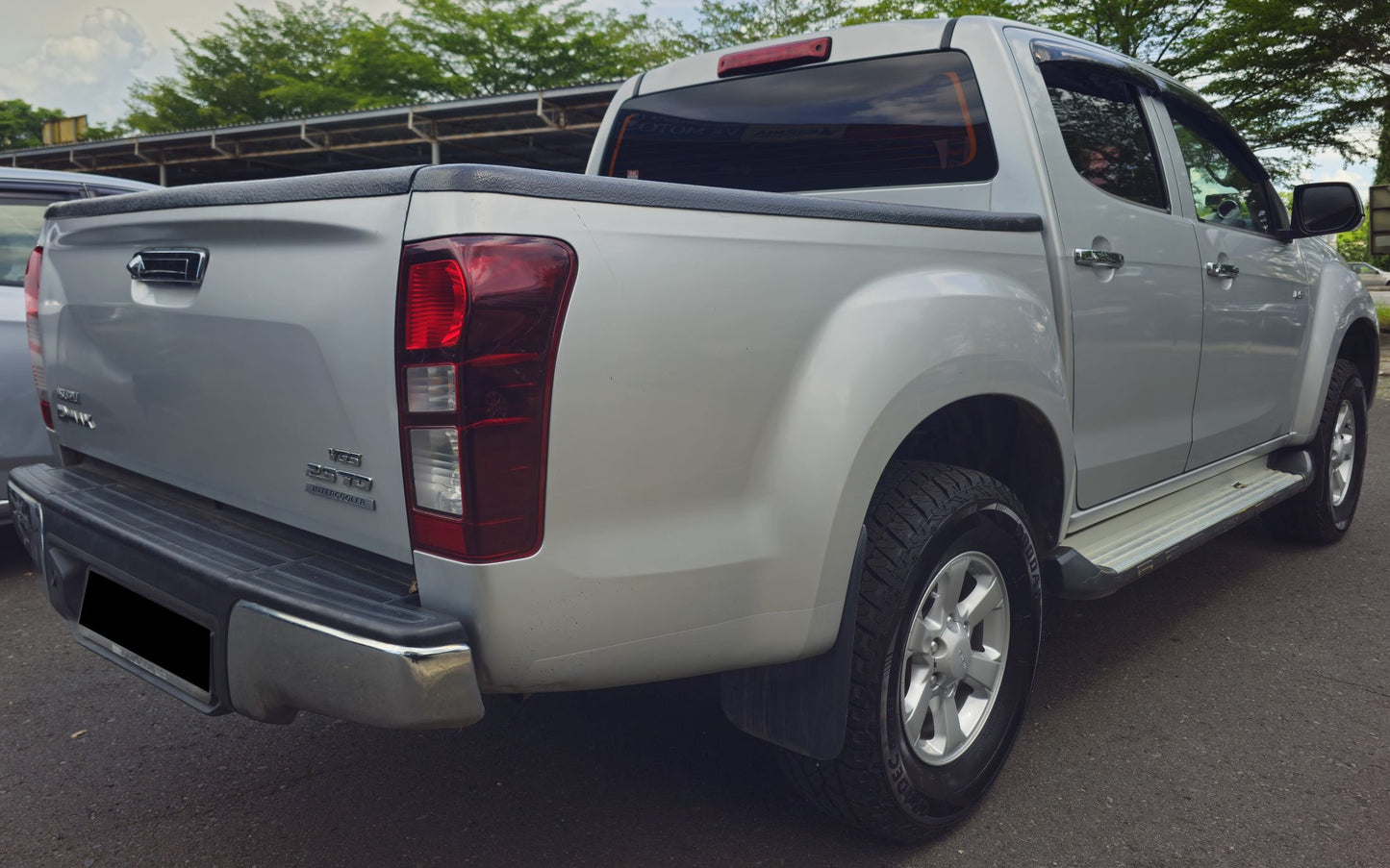 2016 (Reg 2017) Isuzu D-MAX D/CAB 2.5 M HI PICK UP 4WD (MT) - (SAC6496D)