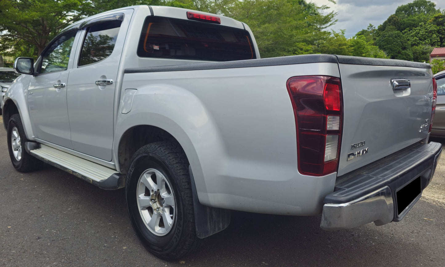 2016 (Reg 2017) Isuzu D-MAX D/CAB 2.5 M HI PICK UP 4WD (MT) - (SAC6496D)