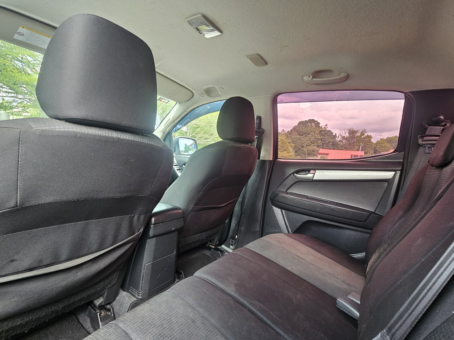 2016 (Reg 2017) Isuzu D-MAX D/CAB 2.5 M HI PICK UP 4WD (MT) - (SAC6496D)
