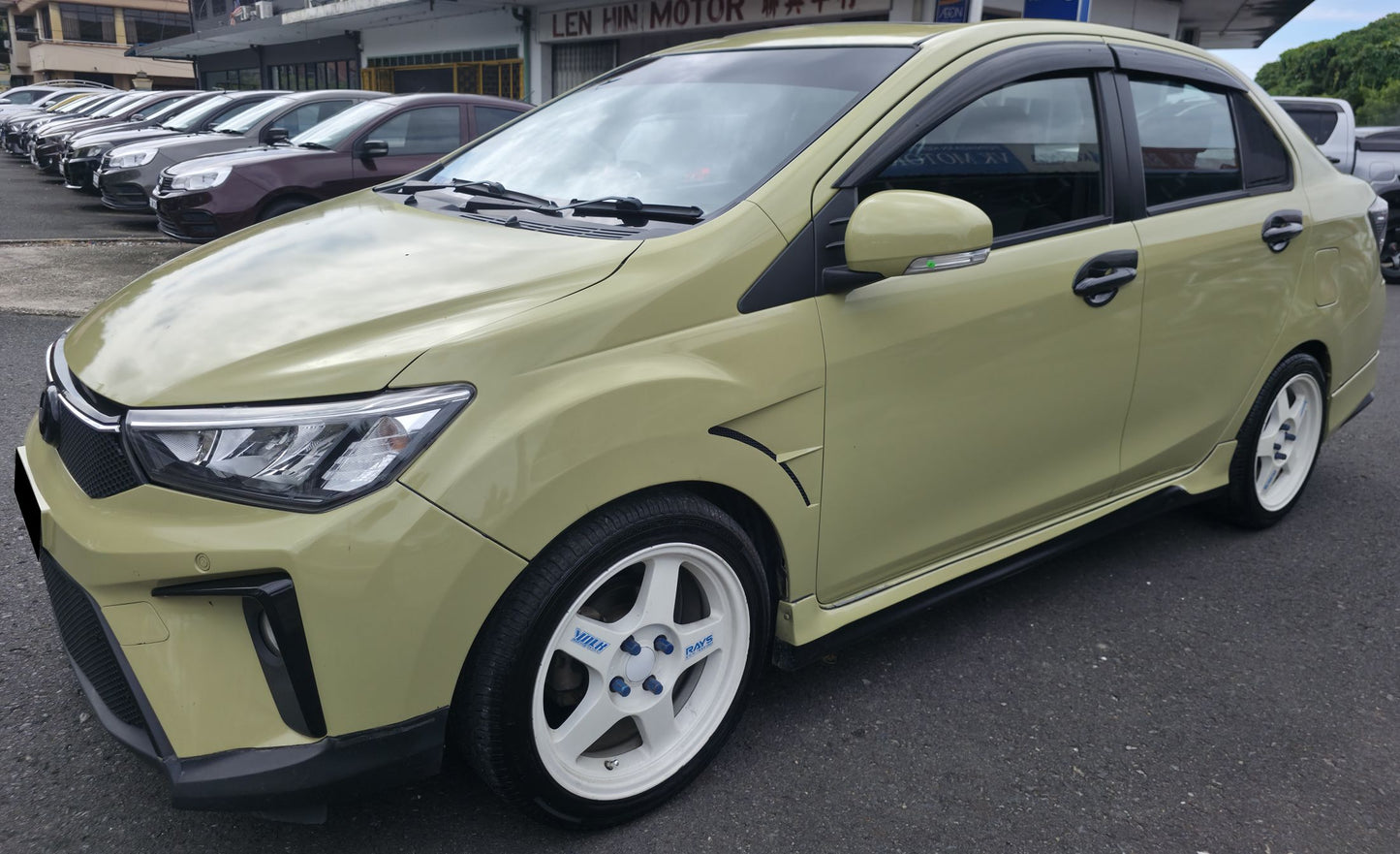 2016 Perodua BEZZA 1.3 A - 1300 X PREM 1.3 L FL (MT) - (DCY697)