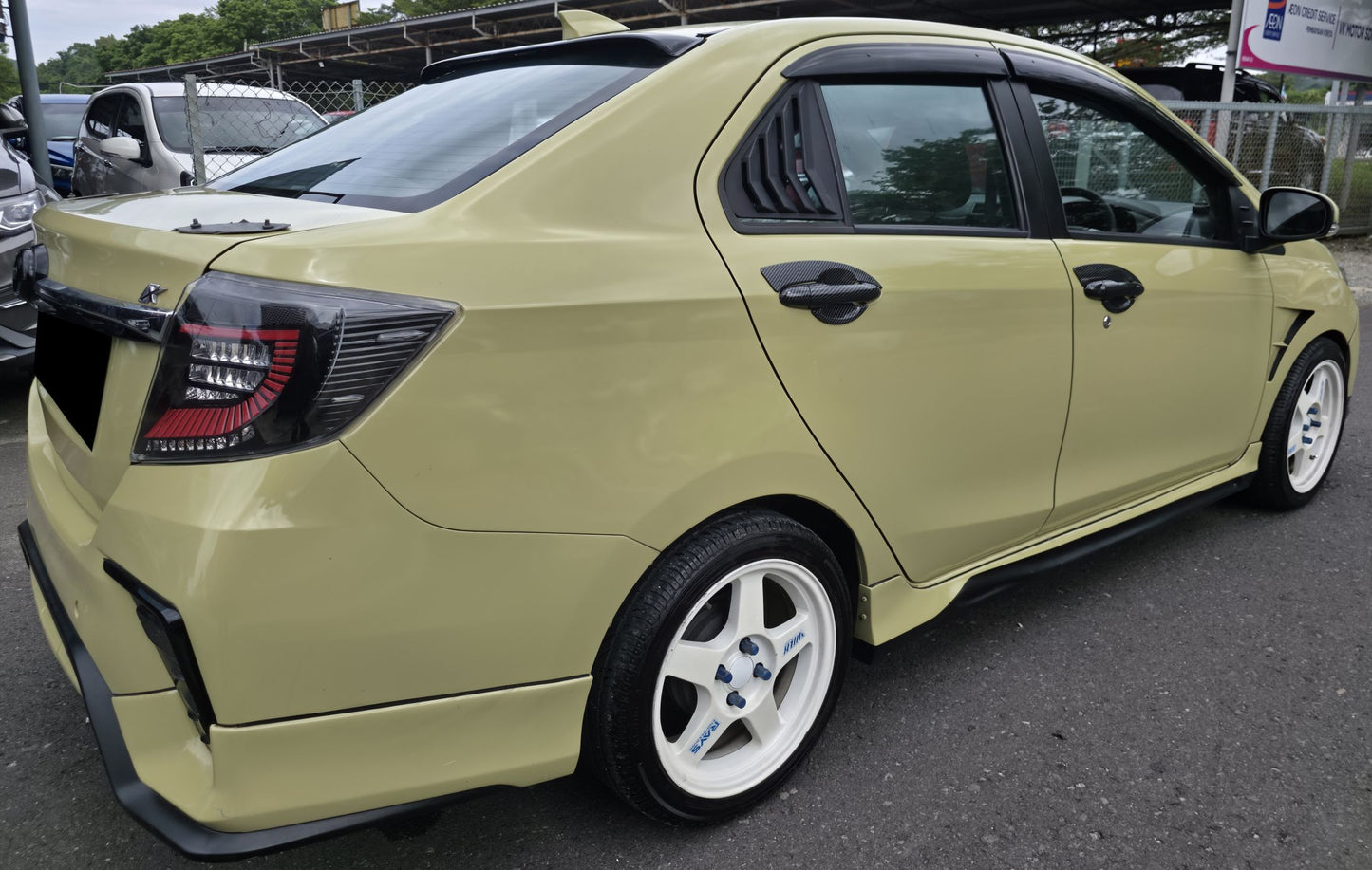 2016 Perodua BEZZA 1.3 A - 1300 X PREM 1.3 L FL (MT) - (DCY697)