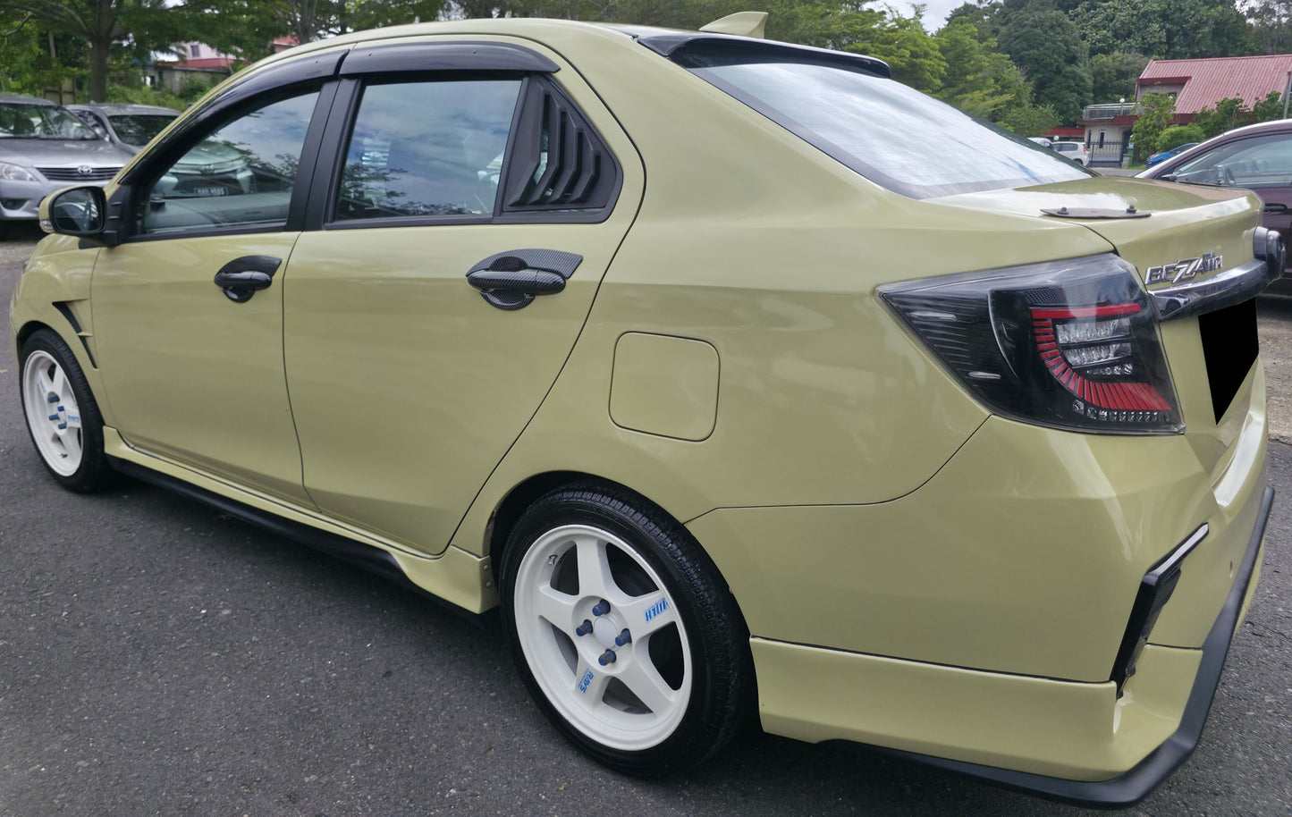 2016 Perodua BEZZA 1.3 A - 1300 X PREM 1.3 L FL (MT) - (DCY697)