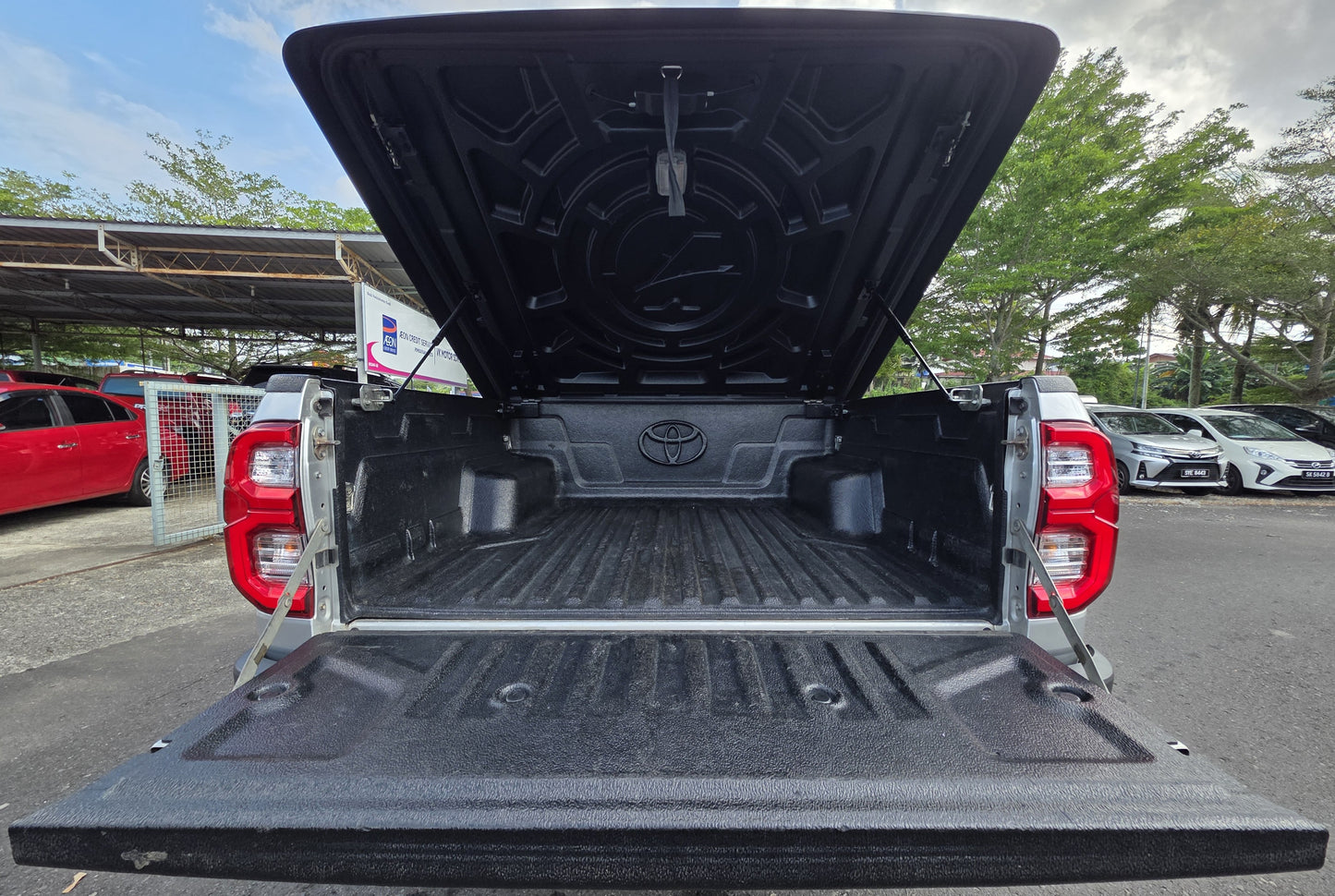 2017 Toyota HILUX D/CAB 2.4 A (G) FL VNT 4WD (AT) - (SSA9938A)