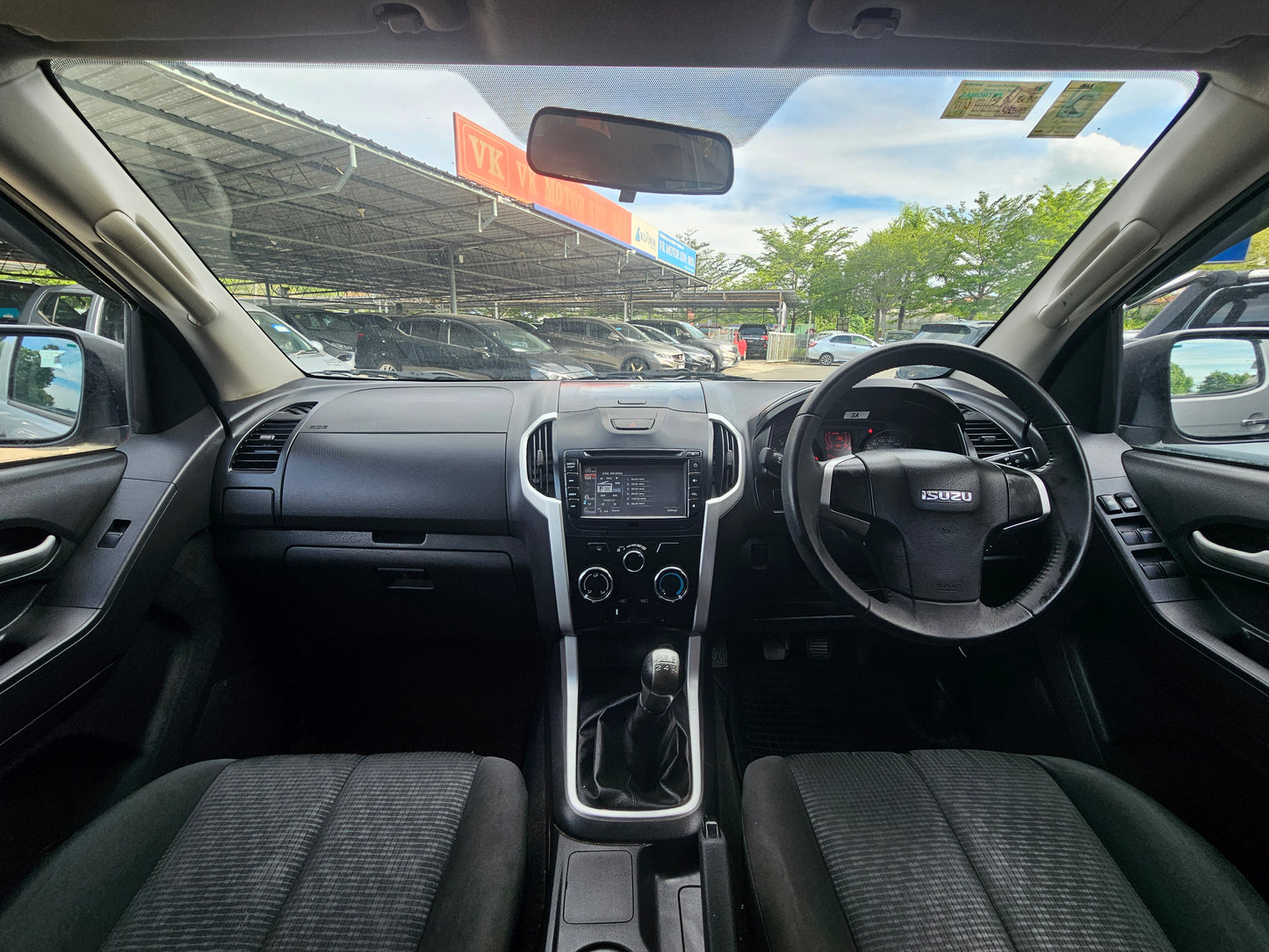 2016 Isuzu D-MAX DMAX DC 2.5 BEAST FL 4WD (AT) - (MCV9887)