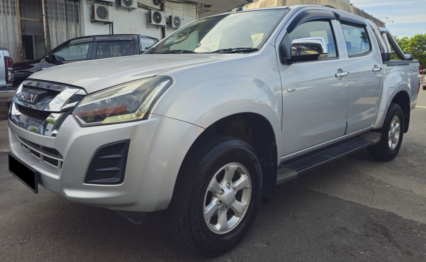 2017 Isuzu DMAX D/CAB 2.5 M VGS 2WD (MT) - (JSJ5759)