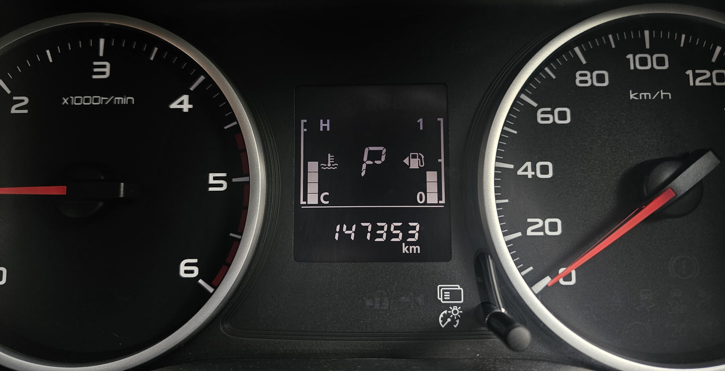 2015 Mitsubishi TRITON 2.4 A VGT MS 4WD (AT) - (SJS3016)