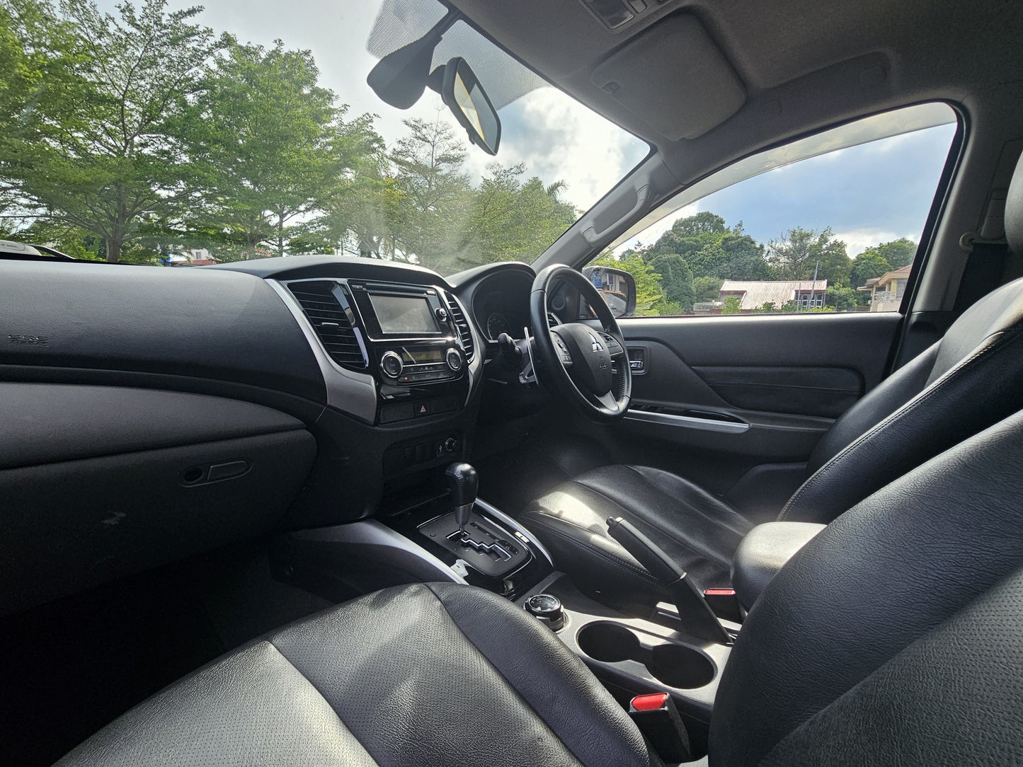 2015 Mitsubishi TRITON 2.4 A VGT MS 4WD (AT) - (SJS3016)
