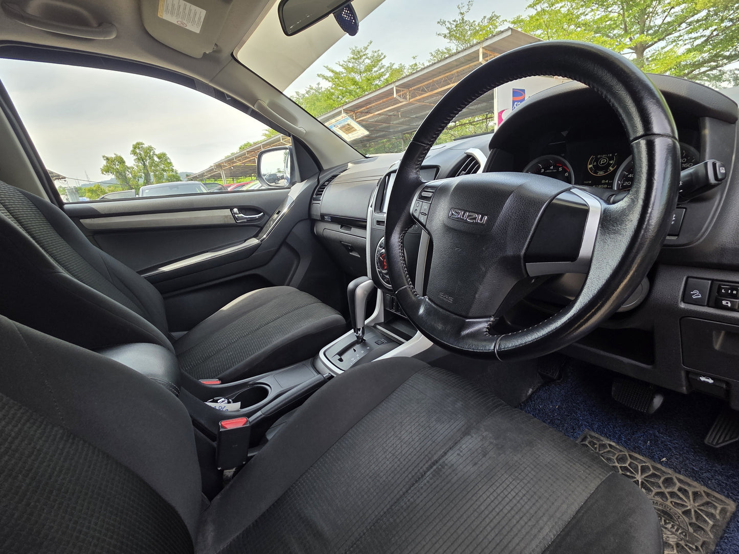 2019 Isuzu DMAX D/CAB 2.5 A 4X4 4WD (AT) - (YY6286)