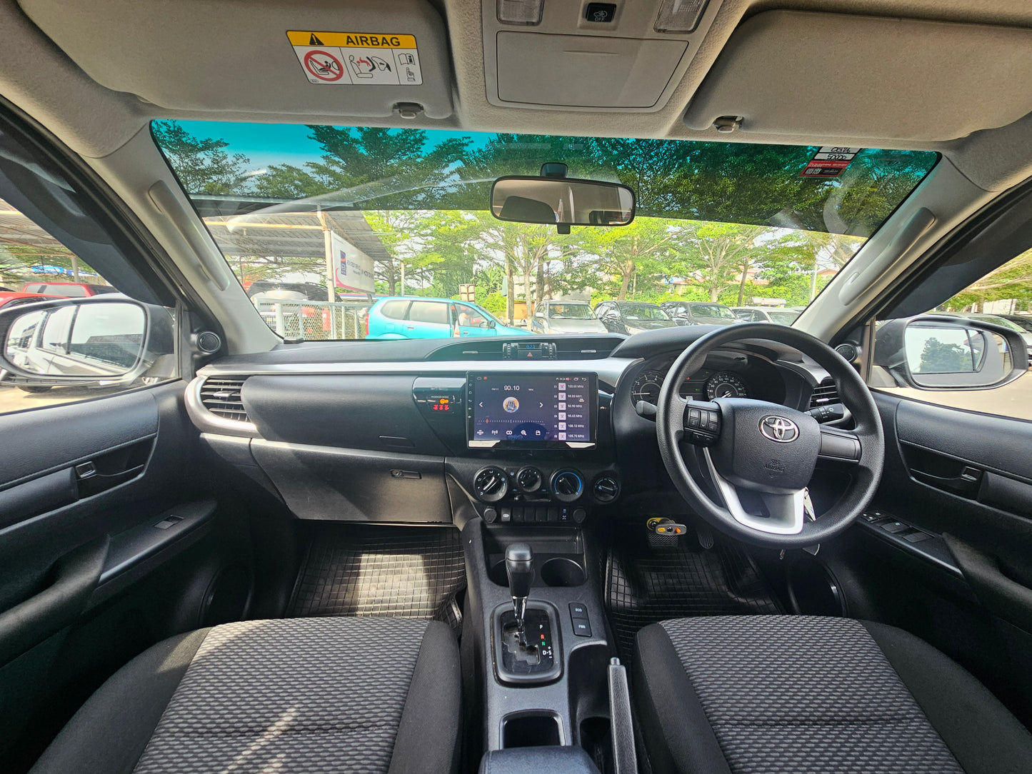 2022 Toyota HILUX D/CAB 2.4 (E) 4X4 VNT (AT) - (SMG9856)