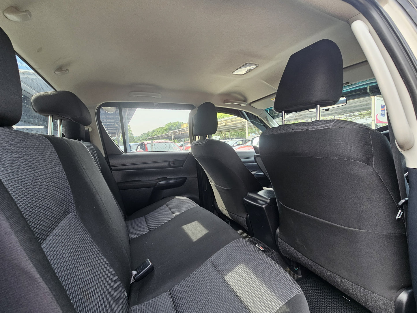 2022 Toyota HILUX D/CAB 2.4 (E) 4X4 VNT (AT) - (SMG9856)
