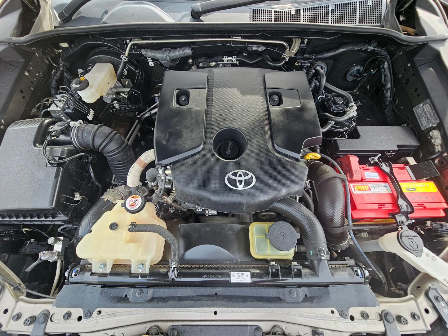2022 Toyota HILUX D/CAB 2.4 (E) 4X4 VNT (AT) - (SMG9856)