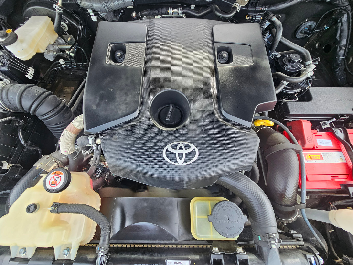 2022 Toyota HILUX D/CAB 2.4 (E) 4X4 VNT (AT) - (SMG9856)