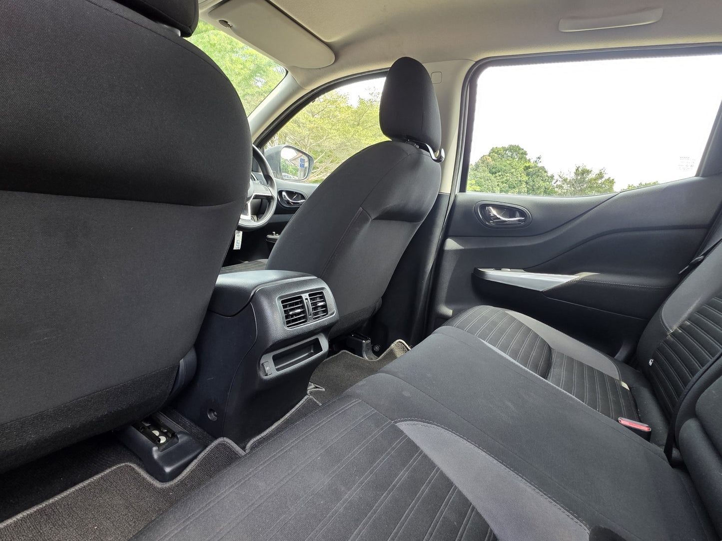 2021 Nissan NAVARA 2.5 A SE 4WD FL (AT) - (VGQ6825)