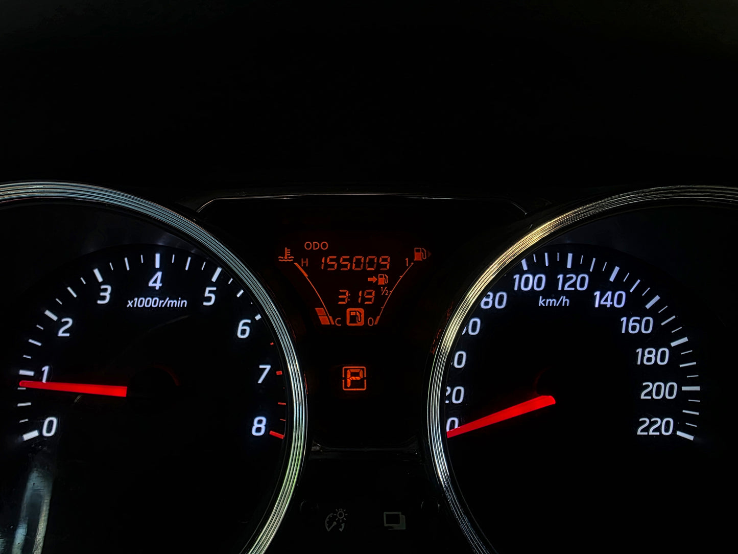 2015 Nissan GRAND LIVINA 1.6L FL (AT) - (SAC9677A)