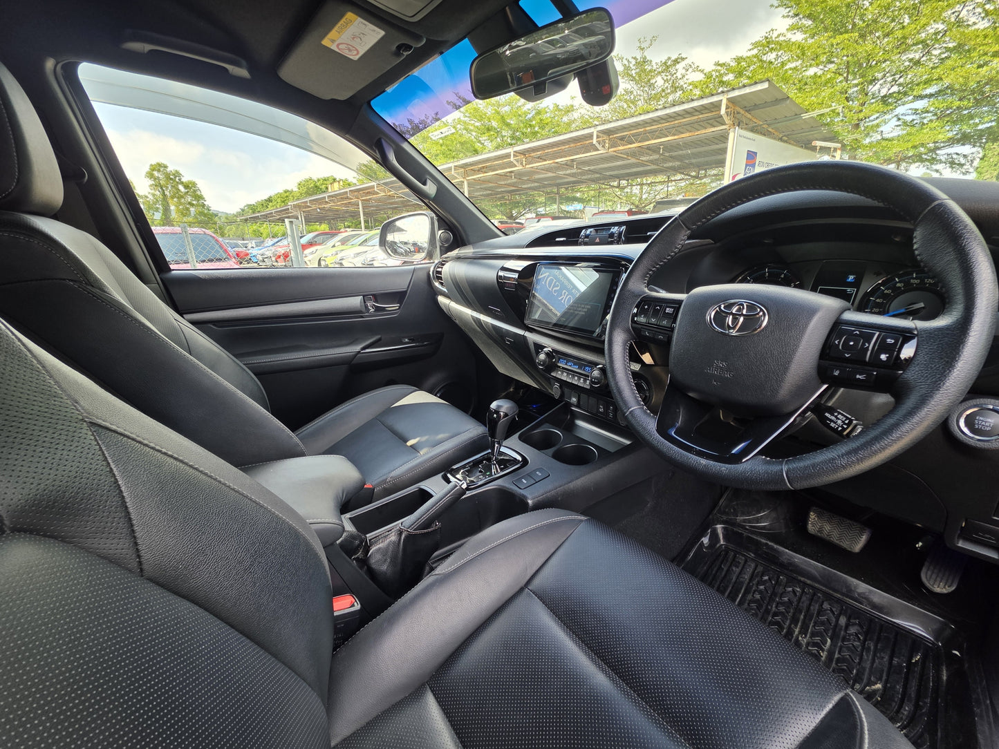 2023 Toyota HILUX D/CAB 2.8 A ROGUE VNT 4WD FL (AT) - (SMW3860)