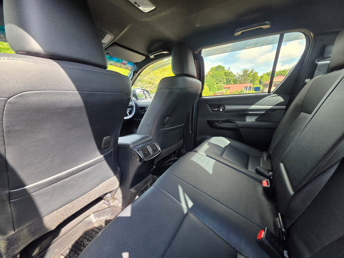 2023 Toyota HILUX D/CAB 2.8 A ROGUE VNT 4WD FL (AT) - (TCT1062)