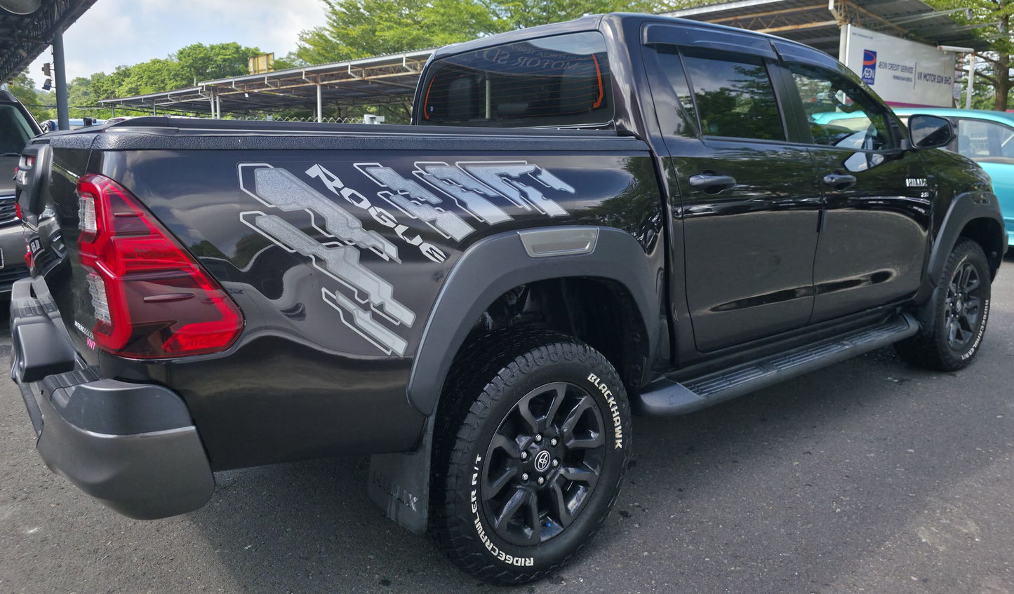 2023 Toyota HILUX D/CAB 2.8 A ROGUE VNT 4WD FL (AT) - (TCT1062)