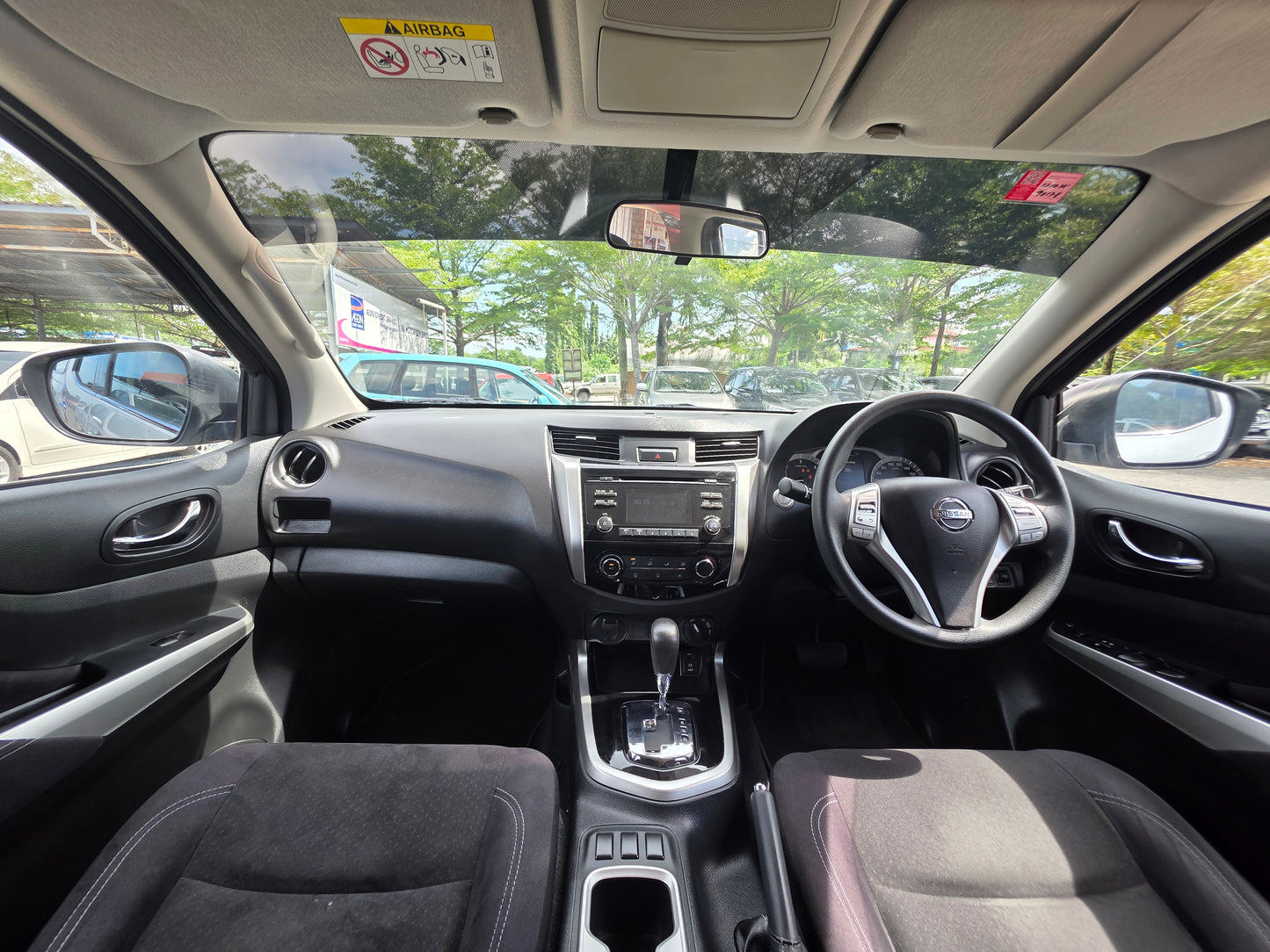 2019 Nissan NAVARA NP300 DC 2.5 A V (AT) - (BPX6387)