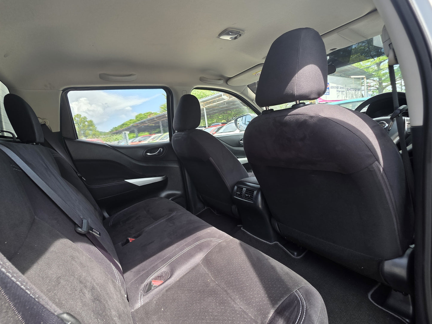 2019 Nissan NAVARA NP300 DC 2.5 A V (AT) - (BPX6387)