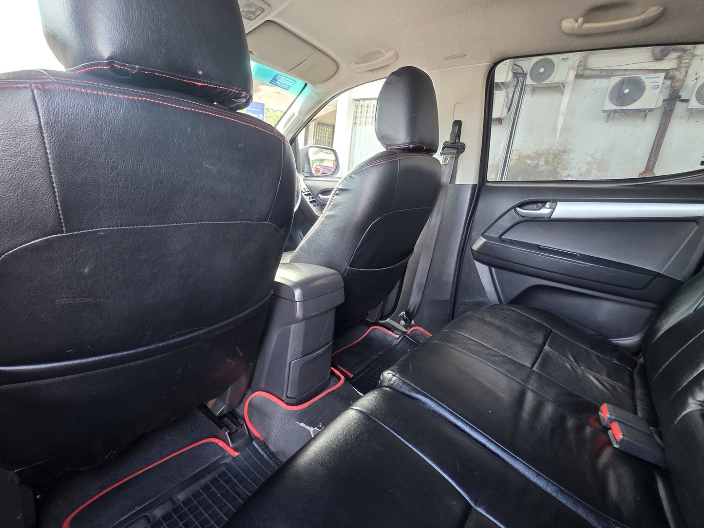 2016 Isuzu D-MAX DC 3.0 A (SAFARI) 4WD (AT) - (JRH8879)