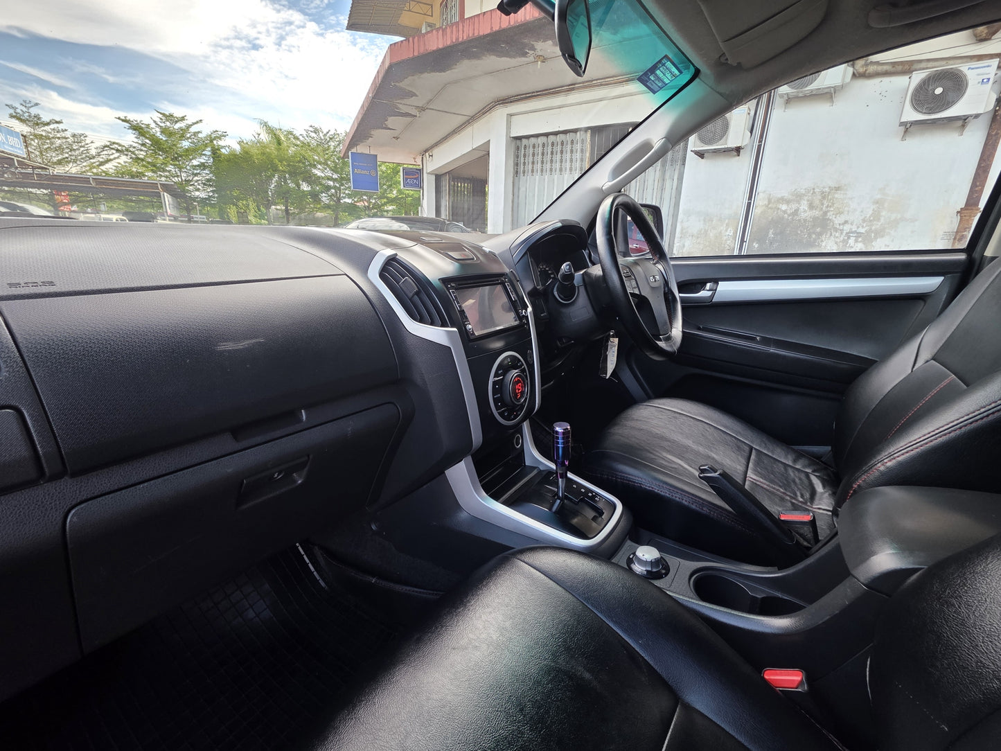 2016 Isuzu D-MAX DC 3.0 A (SAFARI) 4WD (AT) - (JRH8879)
