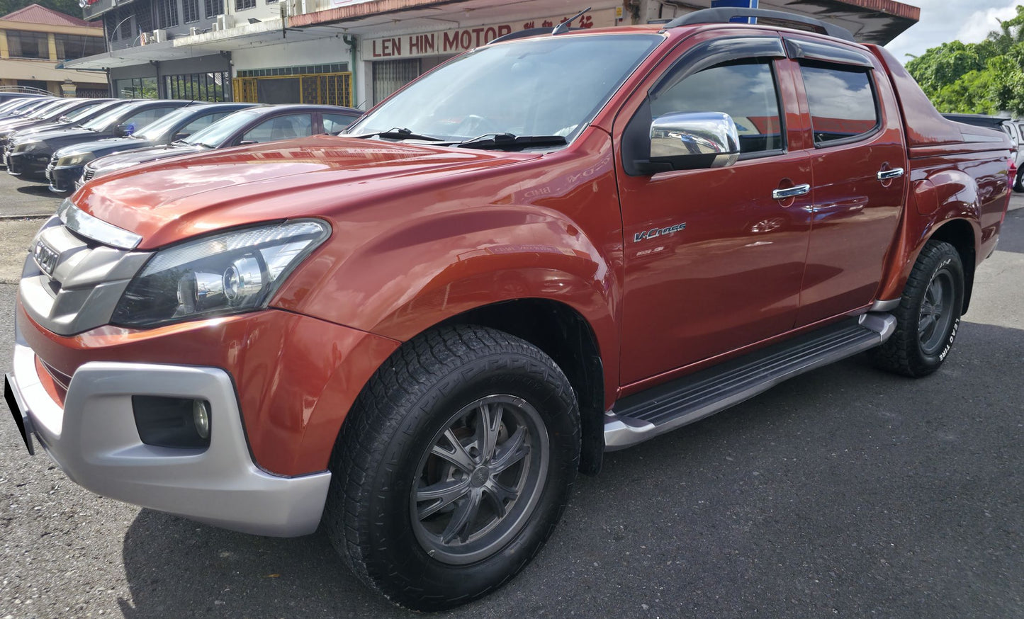 2015 Isuzu D-MAX D/CAB 3.0 A V-CROSS 4WD (AT) - (SS8281X)