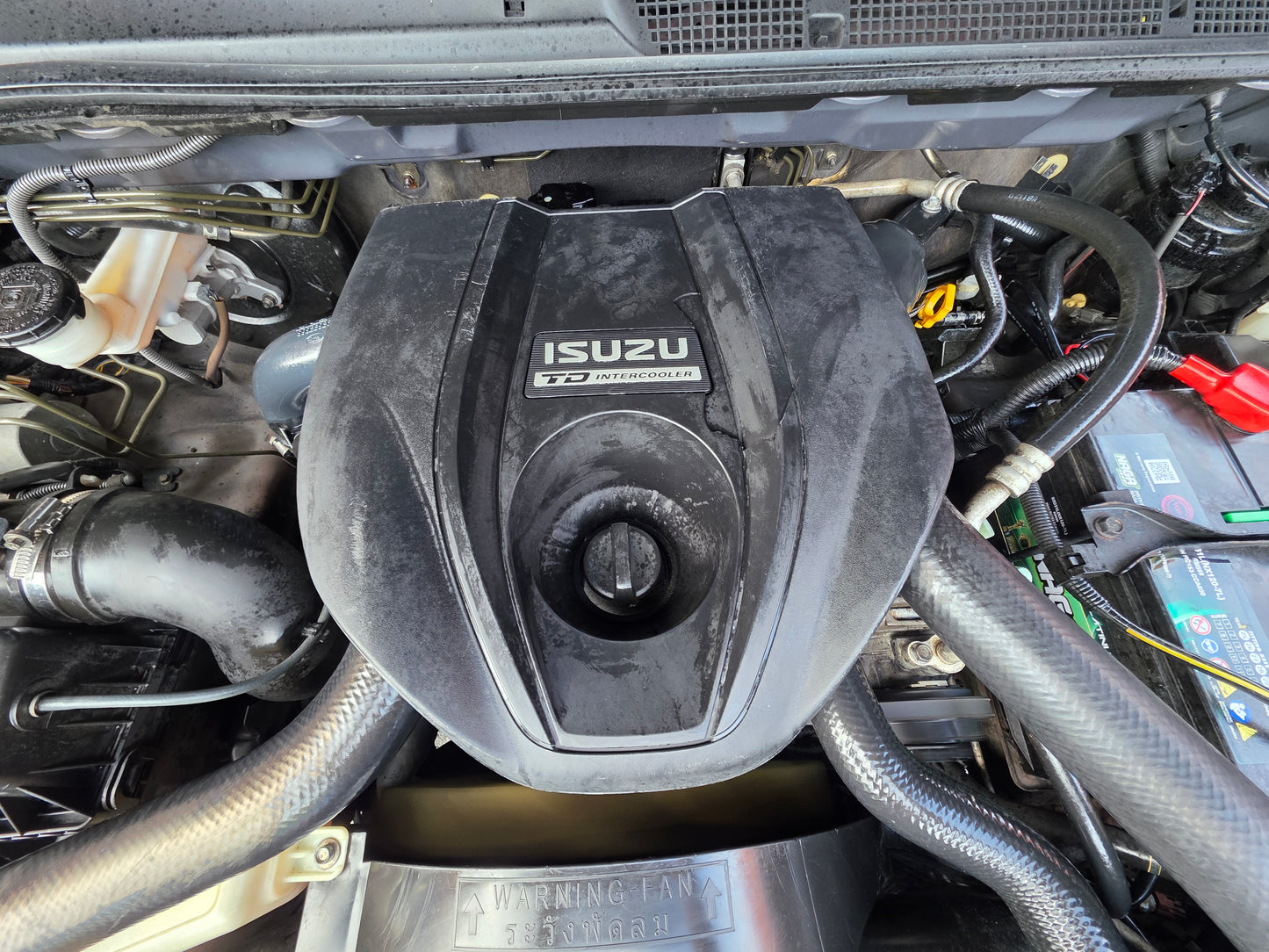 2015 Isuzu D-MAX D/CAB 3.0 A V-CROSS 4WD (AT) - (SS8281X)