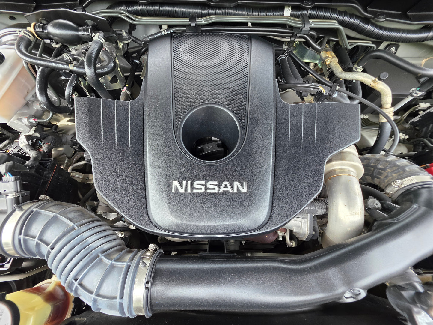 2022 Nissan NAVARA D/CAB 2.5 A VL 4WD FL (AT) - (VHT8300)