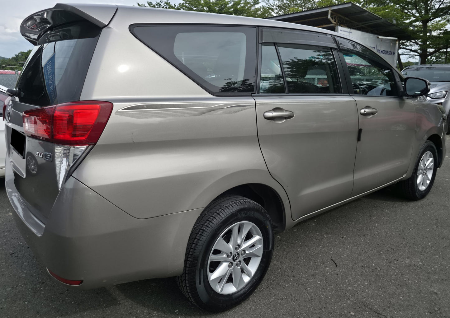 2017 Toyota INNOVA 2.0 A (E) FL (AT) - (JSH3226)