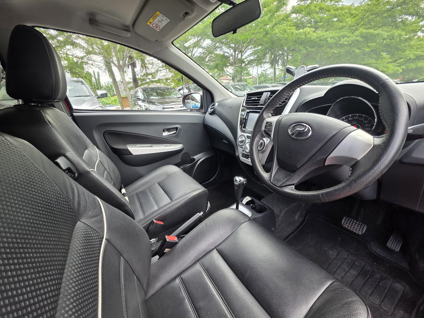 2017 Perodua AXIA 1.0 A - 1000 AV ADV FL (AT) - (JSJ3238)