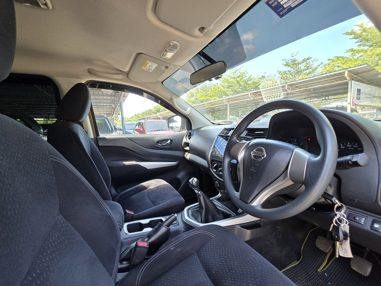 2015 (Reg 2016) Nissan NAVARA NP300 DC 2.5 A SE 4WD (MT) - (DBV252)