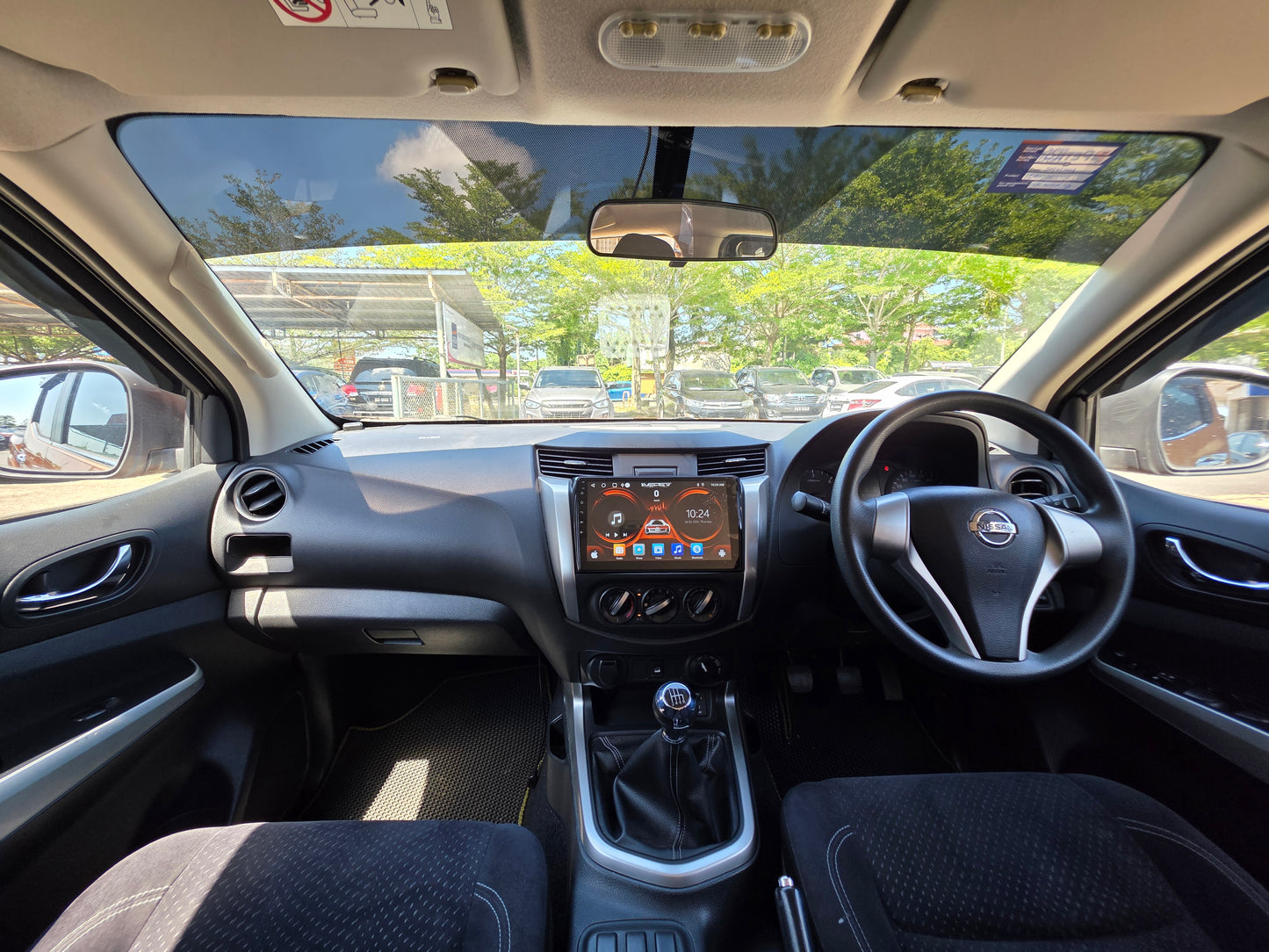 2015 (Reg 2016) Nissan NAVARA NP300 DC 2.5 A SE 4WD (MT) - (DBV252)