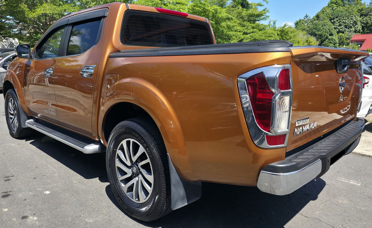 2015 (Reg 2016) Nissan NAVARA NP300 DC 2.5 A SE 4WD (MT) - (DBV252)