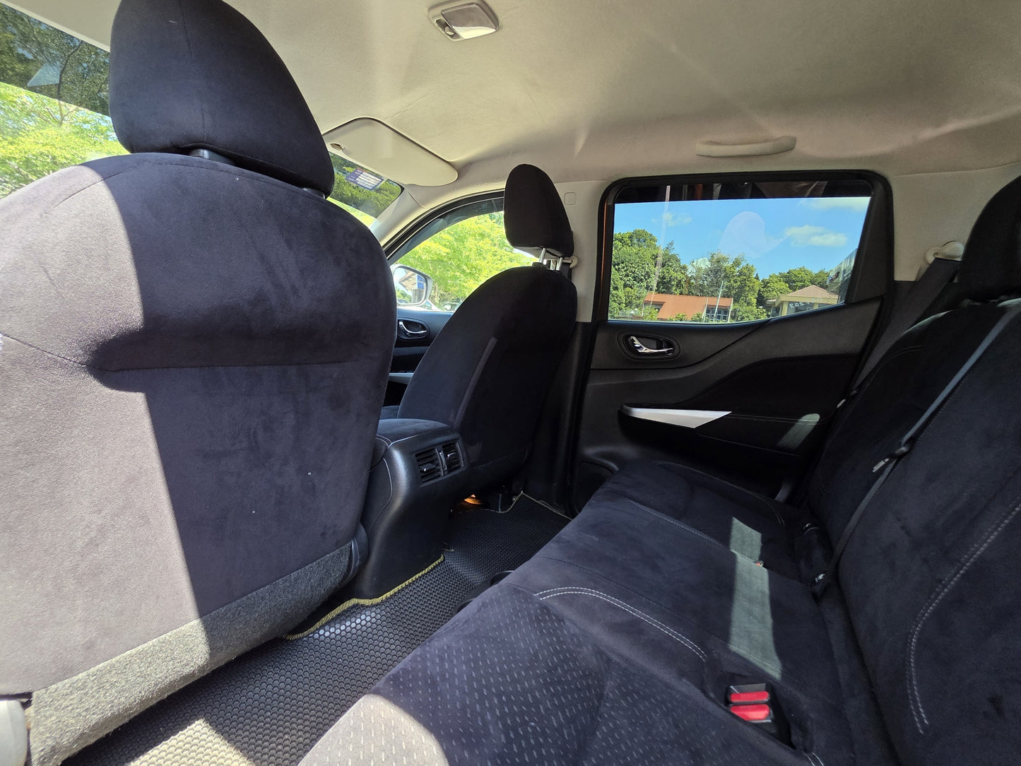 2015 (Reg 2016) Nissan NAVARA NP300 DC 2.5 A SE 4WD (MT) - (DBV252)
