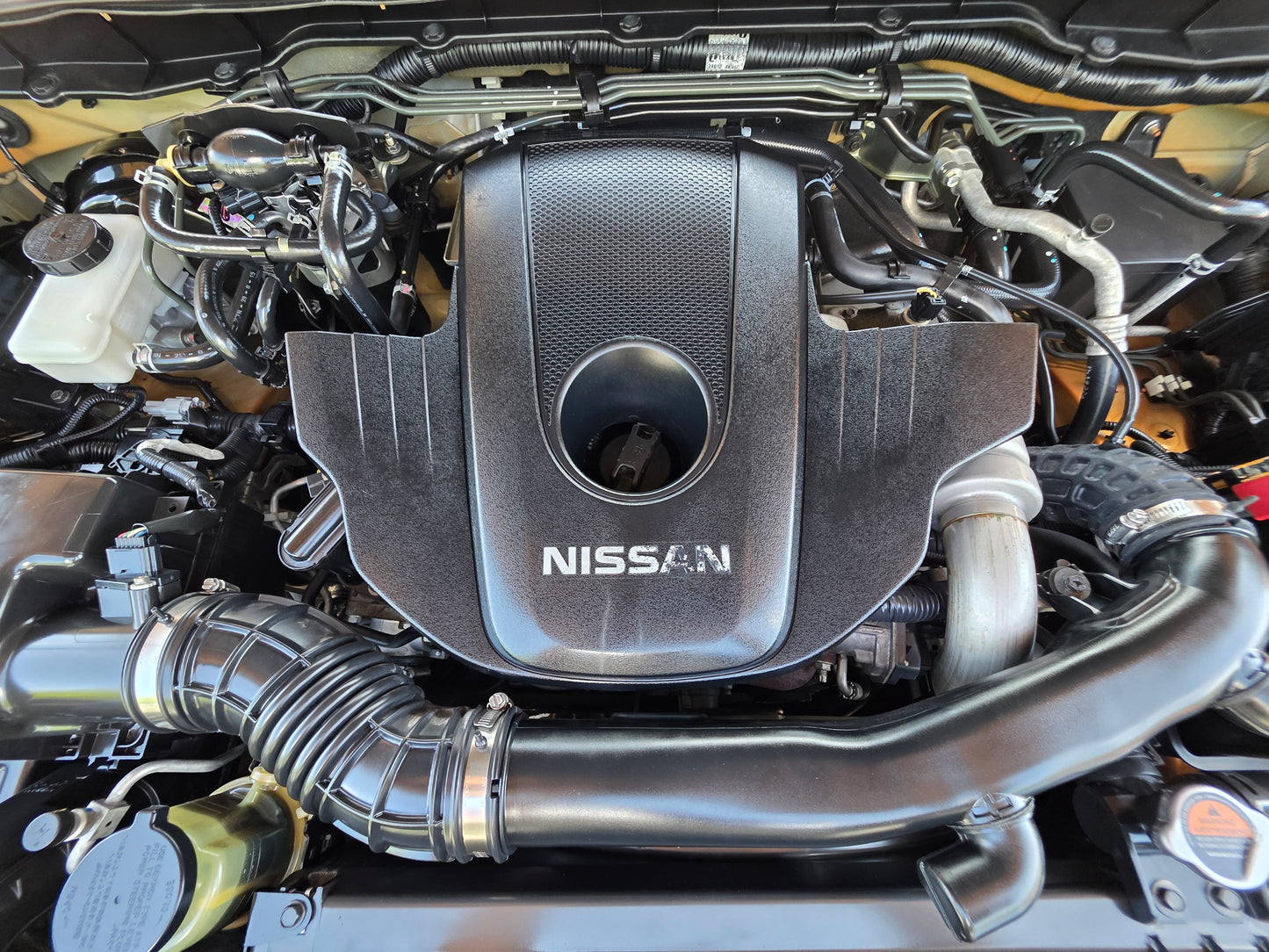 2015 (Reg 2016) Nissan NAVARA NP300 DC 2.5 A SE 4WD (MT) - (DBV252)