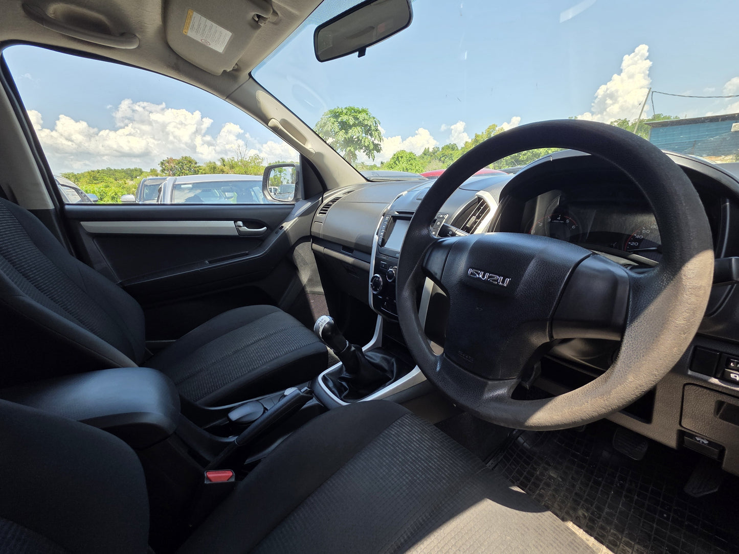 2017 Isuzu D-MAX D/CAB 2.5 M HI PICK UP 4WD (MT) - (BPD1618)