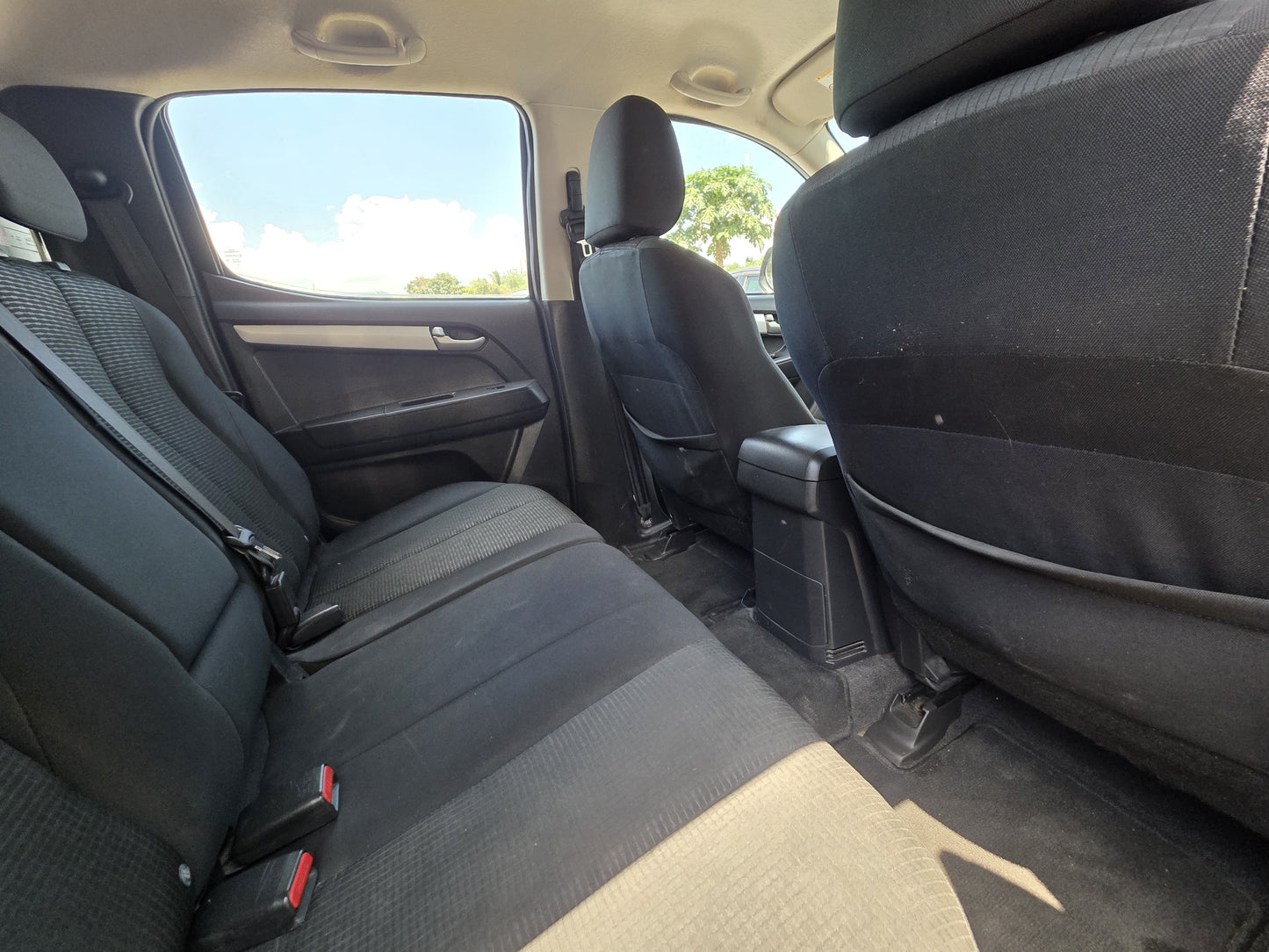 2017 Isuzu D-MAX D/CAB 2.5 M HI PICK UP 4WD (MT) - (BPD1618)