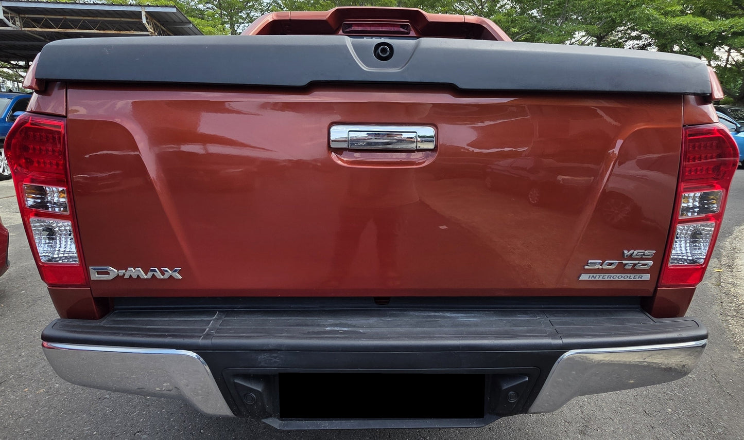 2015 (Reg 2016) Isuzu D-MAX DC 3.0 A V-CROSS SAFARI 4WD (AT) - (SS8281X)